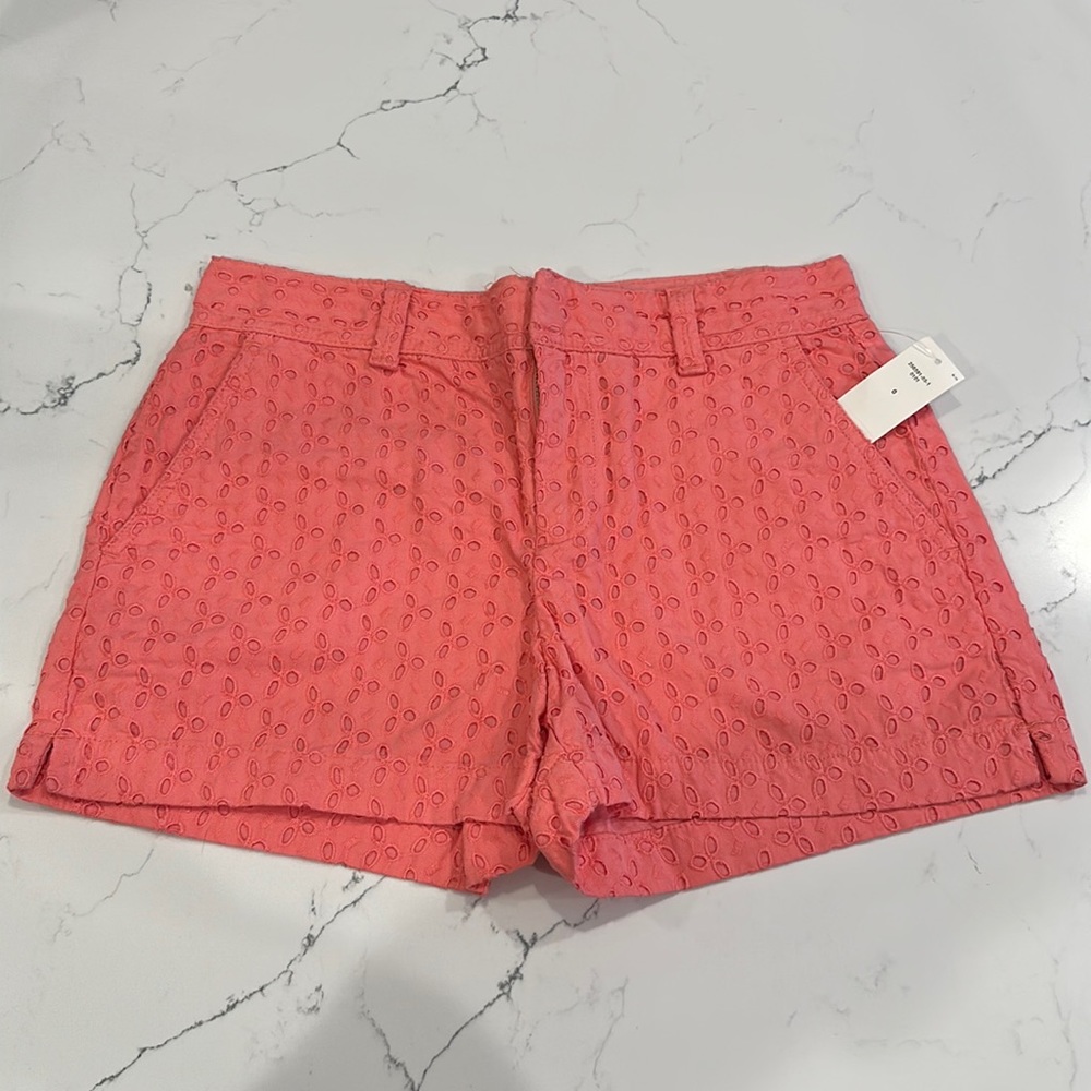 NWT GAP Eyelet City Short. 100% Cotton. Size 0.